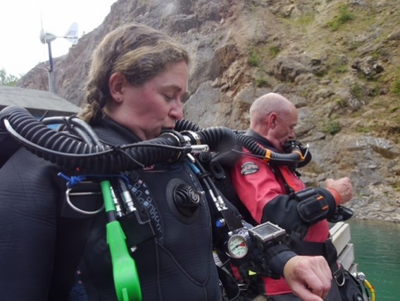 Zoe of DIVER magazine and Pete of Deep Blue Pirates with Hollis Prism 2 rebreather